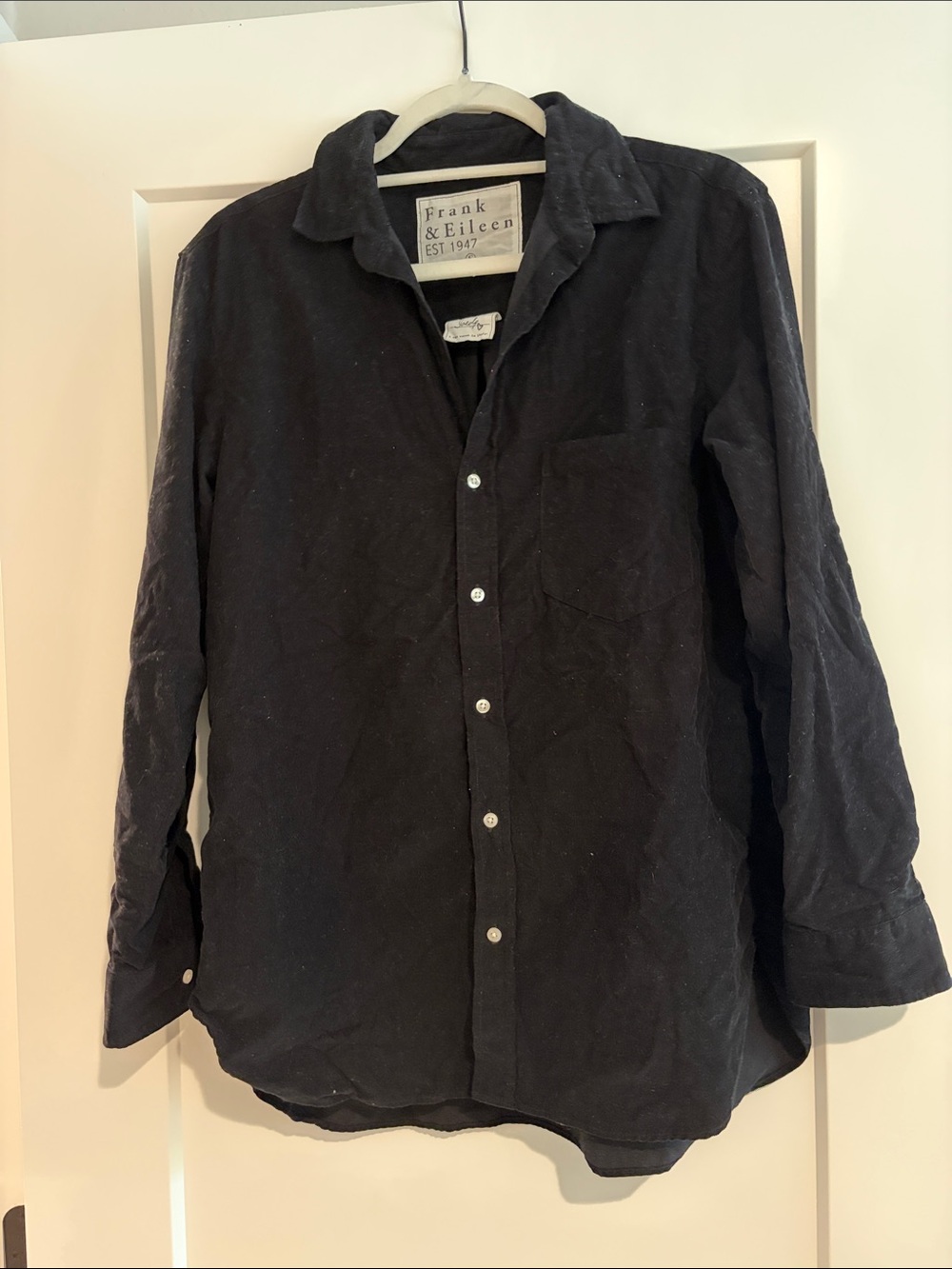Frank & Eileen Black Long‑Sleeve Button‑Down Shirt